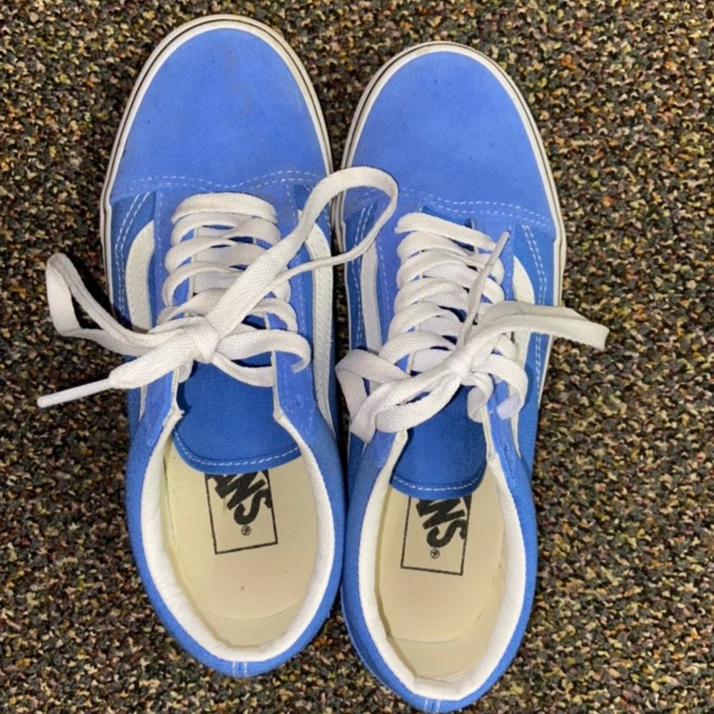 VANS - Picture 2 of 4